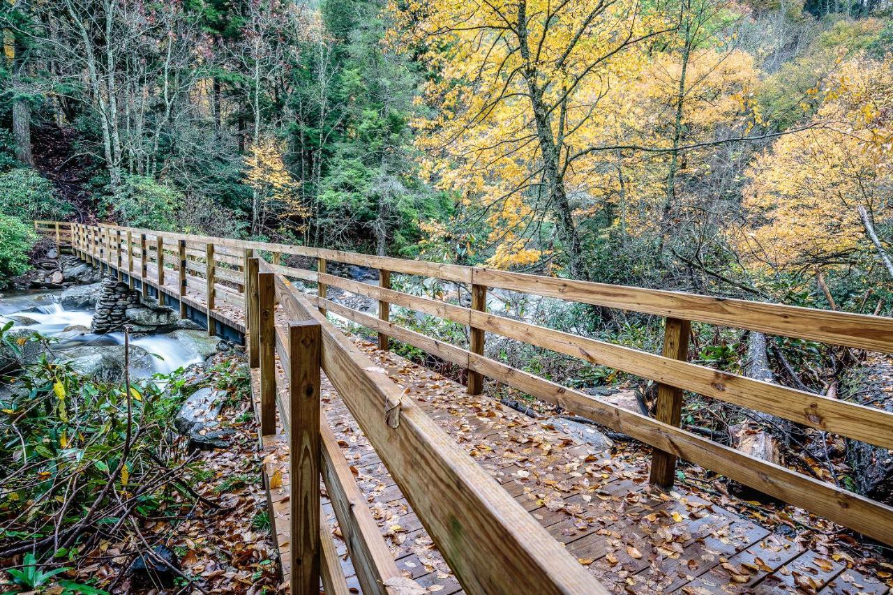 Gatlinburg Escape Villa ภายนอก รูปภาพ